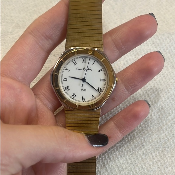 VTG Gold Timex Watch - Picture 3 of 4